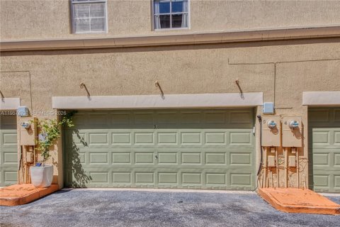 Adosado en alquiler en Hallandale Beach, Florida, 3 dormitorios, 146.79 m2 № 2019590 - foto 20