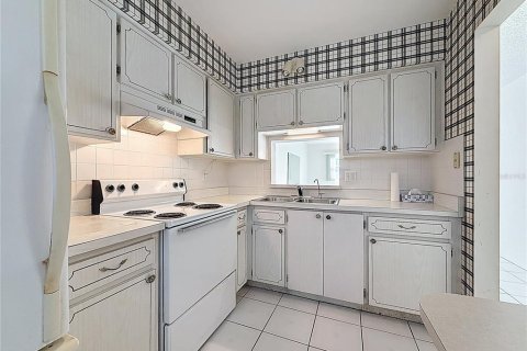Condo in Dunedin, Florida, 1 bedroom  № 1886882 - photo 9
