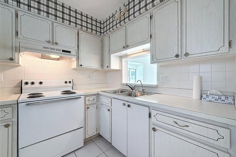 Condo in Dunedin, Florida, 1 bedroom  № 1886882 - photo 8