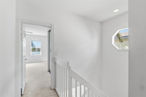Townhouse in Sarasota, Florida 3 bedrooms, 155.33 sq.m. № 2145191 - photo 22