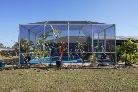 House in North Port, Florida 3 bedrooms, 124.12 sq.m. № 2113426 - photo 7