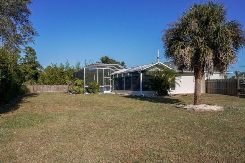 House in North Port, Florida 3 bedrooms, 124.12 sq.m. № 2113426 - photo 8