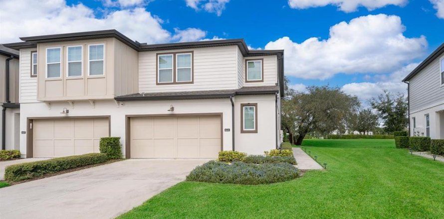 Townhouse in Davenport, Florida 3 bedrooms, 200.67 sq.m. № 2218589