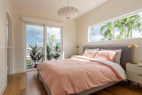 Copropriété à louer à Miami Beach, Floride: 2 chambres, 104.05 m2 № 1966852 - photo 10