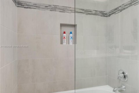 Casa en venta en Westlake, Florida, 4 dormitorios, 277.03 m2 № 2055324 - foto 26