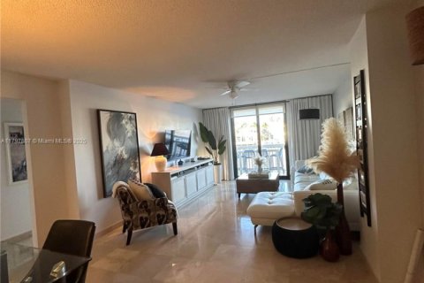 Copropriété à louer à Hollywood, Floride: 2 chambres № 1960371 - photo 15