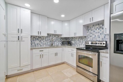 Copropriété à louer à Hollywood, Floride: 2 chambres № 1960371 - photo 7