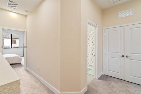 Townhouse in Homestead, Florida 3 bedrooms, 142.14 sq.m. № 1953805 - photo 24