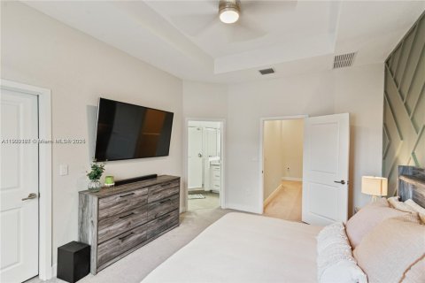 Townhouse in Homestead, Florida 3 bedrooms, 142.14 sq.m. № 1953805 - photo 28