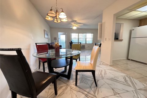 Condo in Boca Raton, Florida, 1 bedroom  № 1850576 - photo 10