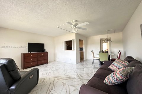 Condominio en alquiler en Boca Raton, Florida, 1 dormitorio, 66.43 m2 № 1850576 - foto 3