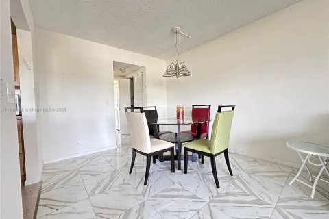 Condominio en alquiler en Boca Raton, Florida, 1 dormitorio, 66.43 m2 № 1850576 - foto 4