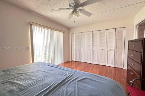 Condo in Boca Raton, Florida, 1 bedroom  № 1850576 - photo 15