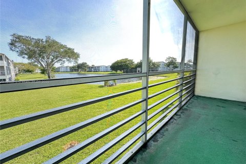 Condominio en alquiler en Boca Raton, Florida, 1 dormitorio, 66.43 m2 № 1850576 - foto 9