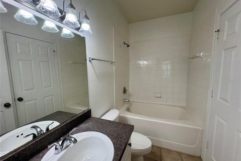 Condominio en alquiler en Palm Harbor, Florida, 2 dormitorios, 100.8 m2 № 2112226 - foto 16