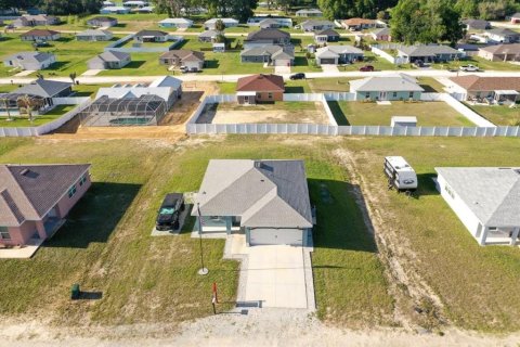 House in Inverness, Florida 2 bedrooms, 99.68 sq.m. № 2217632 - photo 25