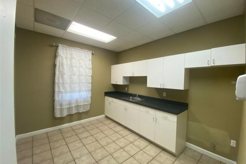 Commercial property in Orlando, Florida 92.9 sq.m. № 1793651 - photo 16