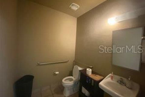 Commercial property in Orlando, Florida 92.9 sq.m. № 1793651 - photo 21