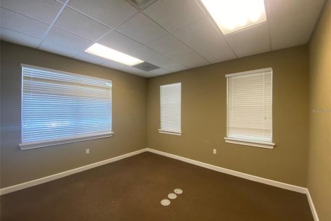 Commercial property in Orlando, Florida 92.9 sq.m. № 1793651 - photo 14