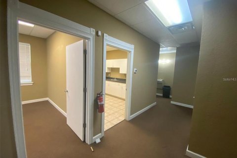 Commercial property in Orlando, Florida 92.9 sq.m. № 1793651 - photo 15