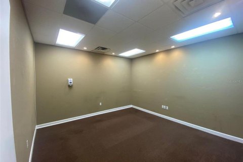 Commercial property in Orlando, Florida 92.9 sq.m. № 1793651 - photo 7