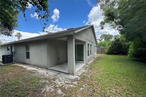 Villa ou maison à vendre à Deltona, Floride: 3 chambres, 138.8 m2 № 1909188 - photo 21