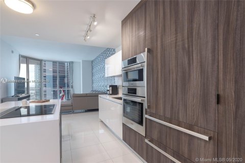 Condominio en venta en Miami, Florida, 1 dormitorio, 116.5 m2 № 1840877 - foto 4