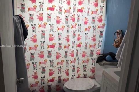 Adosado en venta en Miami Gardens, Florida, 3 dormitorios, 99.31 m2 № 2002237 - foto 3