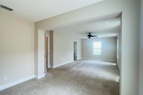 House in Winter Garden, Florida 4 bedrooms, 300.45 sq.m. № 1829352 - photo 21