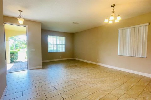 House in Winter Garden, Florida 4 bedrooms, 300.45 sq.m. № 1829352 - photo 3