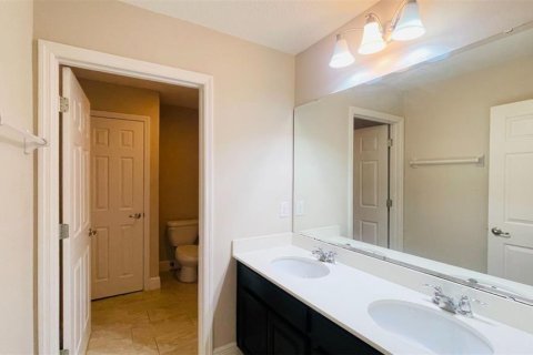 House in Winter Garden, Florida 4 bedrooms, 300.45 sq.m. № 1829352 - photo 18