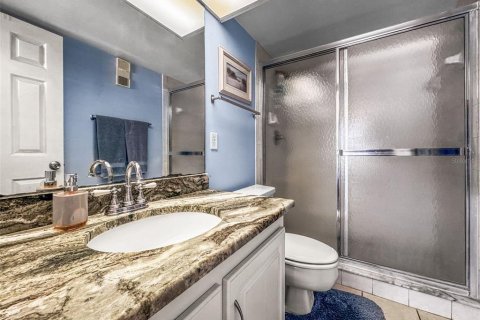 Condo in Indian Shores, Florida, 3 bedrooms  № 2123696 - photo 25