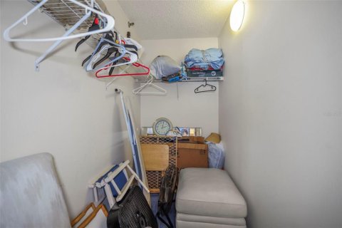 Condo in Indian Shores, Florida, 3 bedrooms  № 2123696 - photo 26