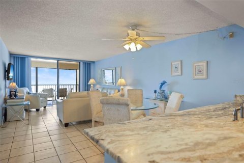 Condo in Indian Shores, Florida, 3 bedrooms  № 2123696 - photo 13