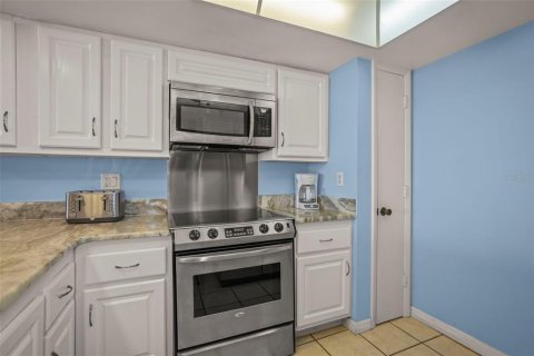 Condo in Indian Shores, Florida, 3 bedrooms  № 2123696 - photo 15