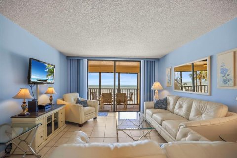 Condo in Indian Shores, Florida, 3 bedrooms  № 2123696 - photo 7