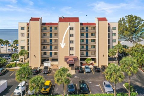 Condo in Indian Shores, Florida, 3 bedrooms  № 2123696 - photo 2