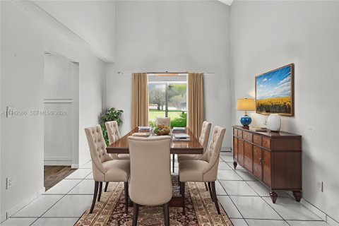 Casa en venta en Miami, Florida, 4 dormitorios № 2000061 - foto 7