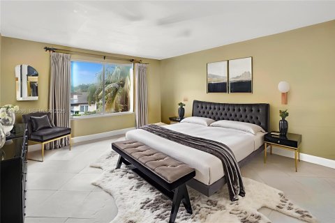 Casa en venta en Miami, Florida, 4 dormitorios № 2000061 - foto 26