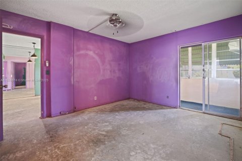 Condominio en venta en Hallandale Beach, Florida, 1 dormitorio, 68 m2 № 1802755 - foto 15
