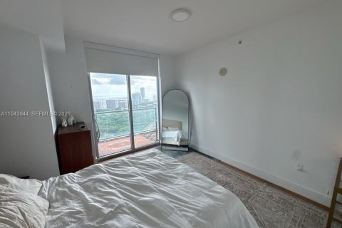 Copropriété à louer à Miami, Floride: 2 chambres, 102.1 m2 № 1999396 - photo 12