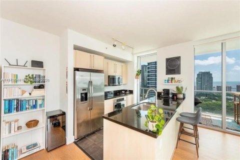 Copropriété à louer à Miami, Floride: 2 chambres, 102.1 m2 № 1999396 - photo 9