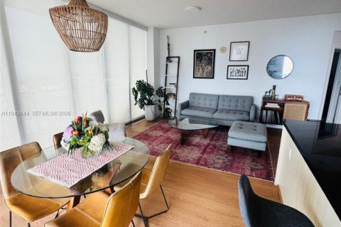 Copropriété à louer à Miami, Floride: 2 chambres, 102.1 m2 № 1999396 - photo 5