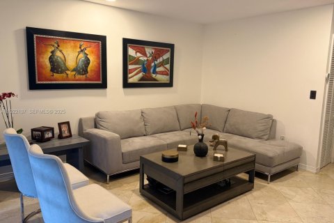 Touwnhouse à louer à Davie, Floride: 3 chambres, 155.24 m2 № 1982039 - photo 2