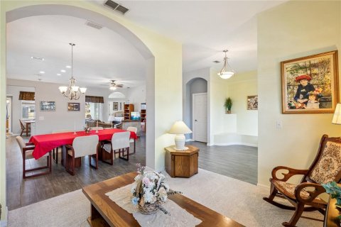 Villa ou maison à vendre à Orlando, Floride: 4 chambres, 246.47 m2 № 2157461 - photo 11