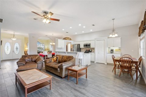 Villa ou maison à vendre à Orlando, Floride: 4 chambres, 246.47 m2 № 2157461 - photo 18