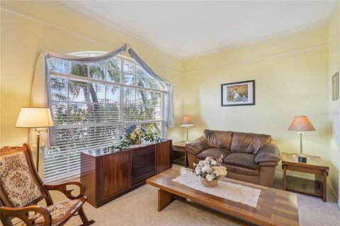 Villa ou maison à vendre à Orlando, Floride: 4 chambres, 246.47 m2 № 2157461 - photo 10