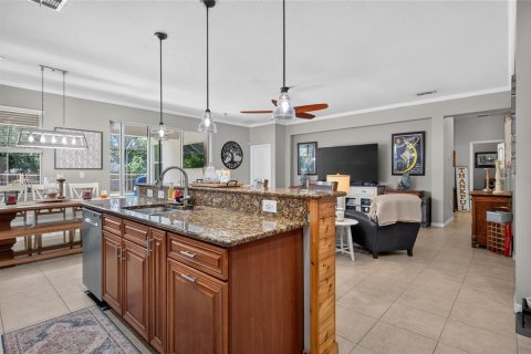 House in Fish Hawk, Florida 4 bedrooms, 223.71 sq.m. № 2152291 - photo 16