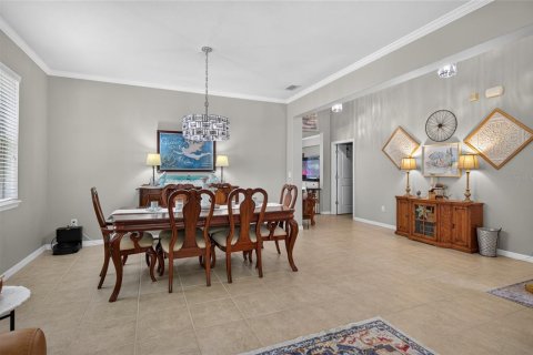 House in Fish Hawk, Florida 4 bedrooms, 223.71 sq.m. № 2152291 - photo 14