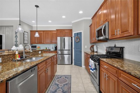 House in Fish Hawk, Florida 4 bedrooms, 223.71 sq.m. № 2152291 - photo 17